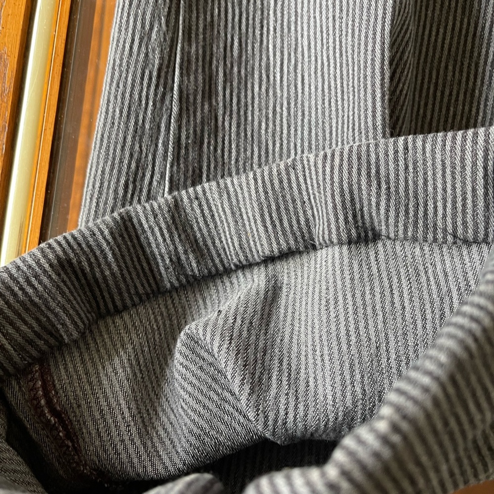 Vintage CAbi pinstripe flare jeans size 2 - Picture 7 of 9